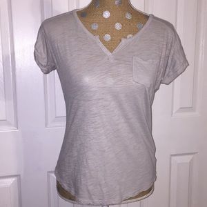 Light gray T-shirt with pocket